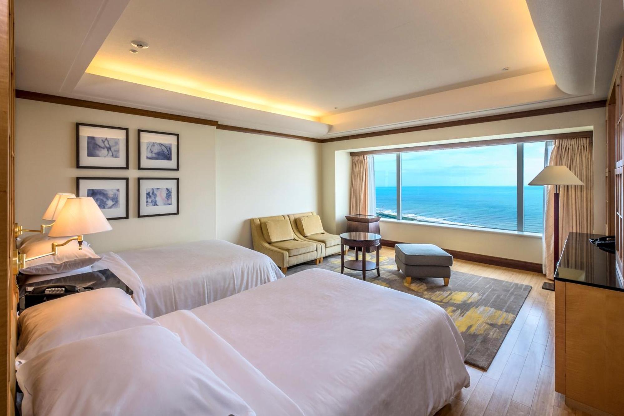 Sheraton Grande Ocean Resort Міядзакі Екстер'єр фото